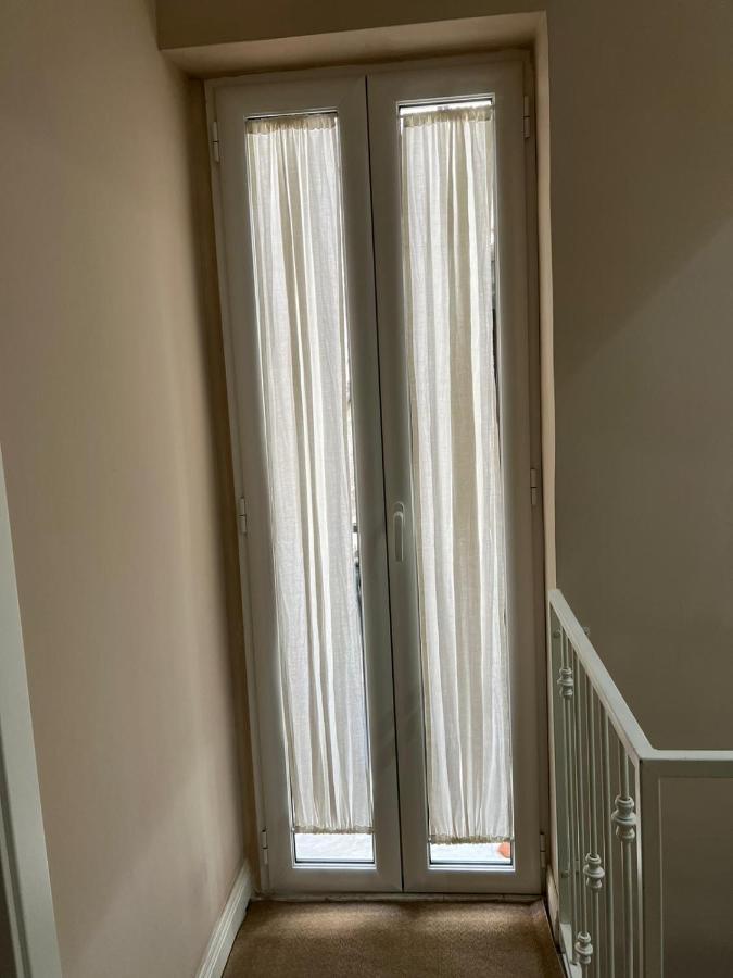 La Petite Maison Napels Buitenkant foto
