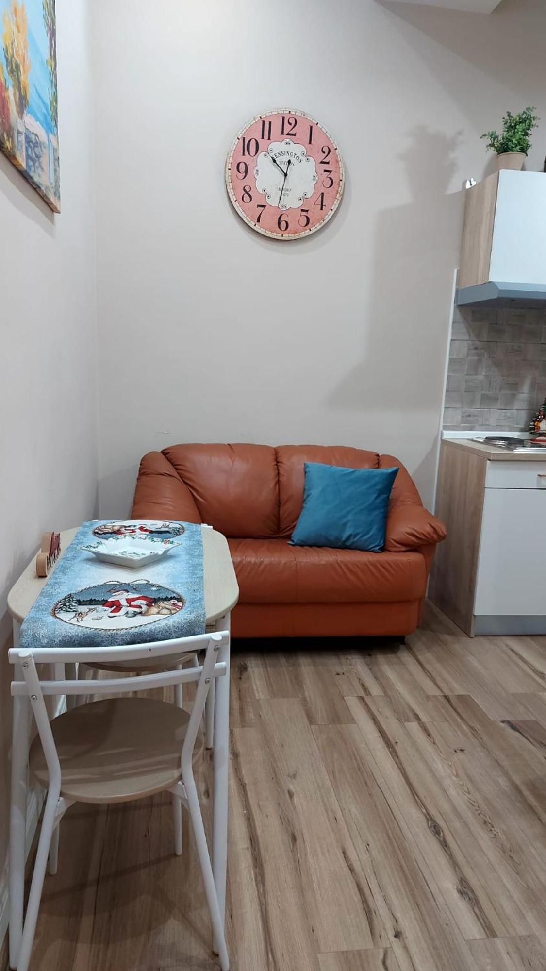 La Petite Maison Napels Buitenkant foto