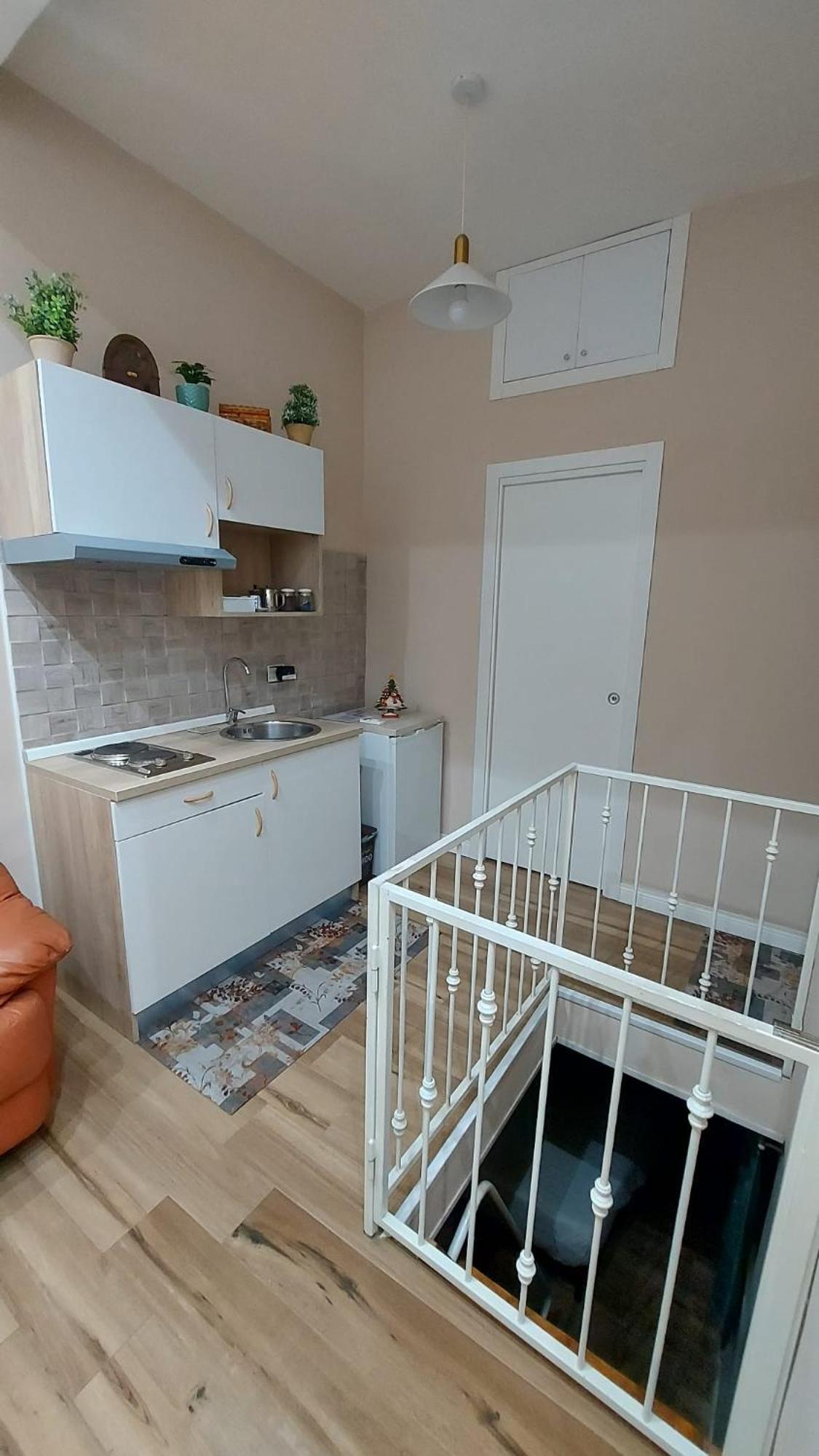La Petite Maison Napels Buitenkant foto